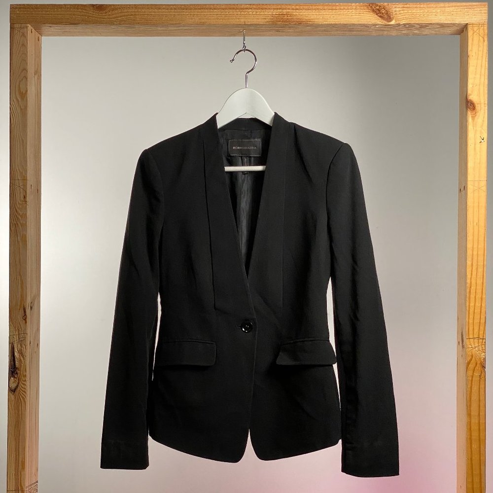 BCBGMAXAZRIA one button blazer